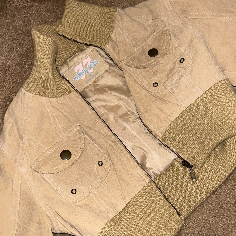 Y2K seventy 77 mint condition cropped leather coat